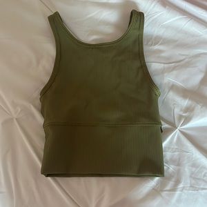 green lululemon power pivot tank rib